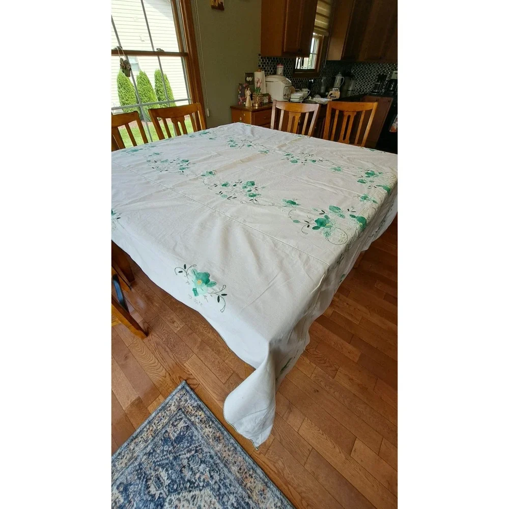 VTG Cotton White Applique-Embroidered Tablecloth 100 X 66 Inches And 10 Napkins